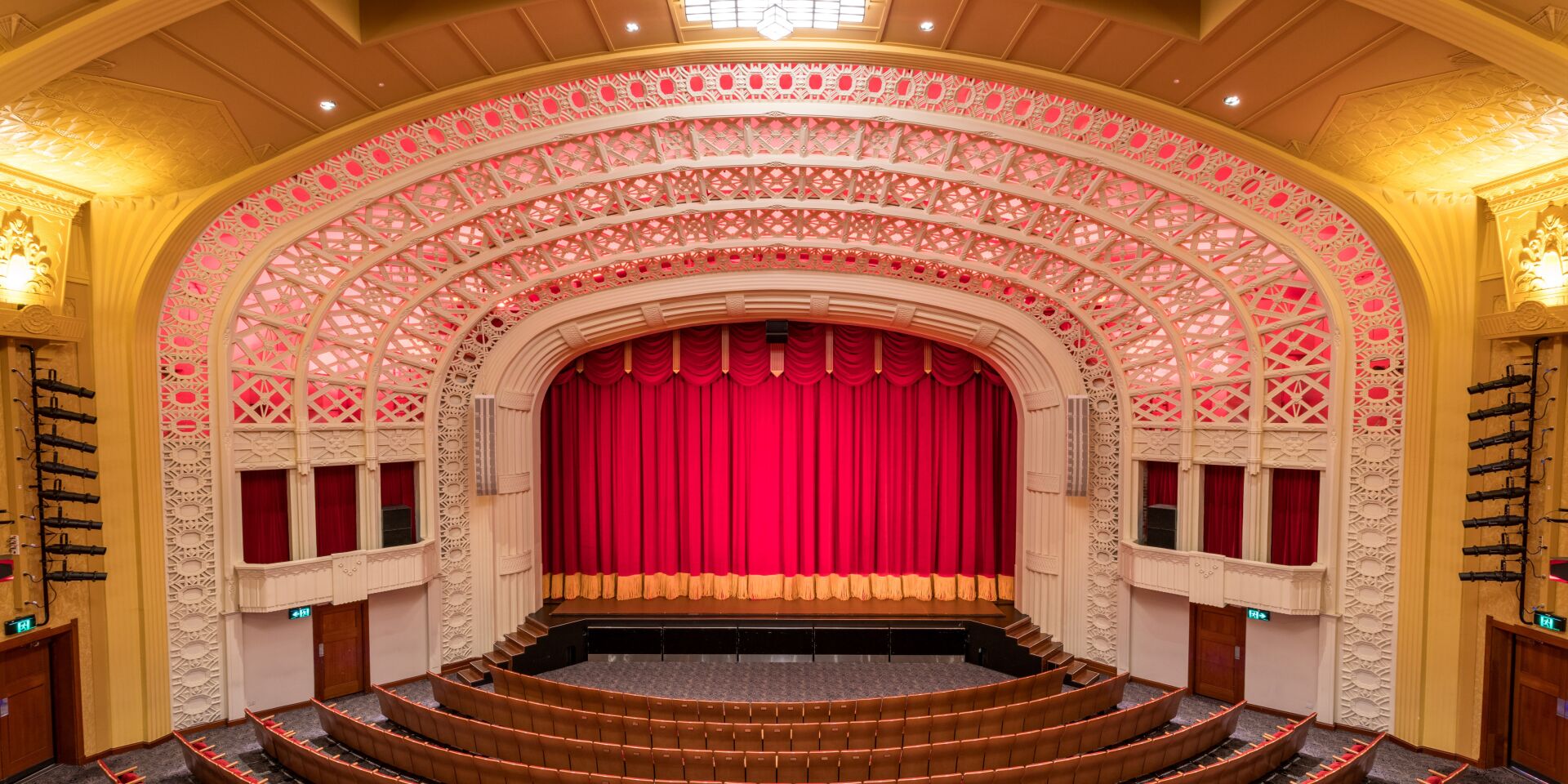 Theatre ~Tours~